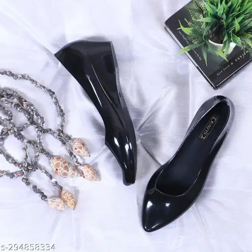 Graceful Bellies, plastic slip-on ballet flats for youth fashion