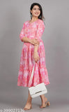 Pure cotton three-quarter sleeve kurtis with printed combo, designed for women's regular wear, ideal for current trends, comfortable and lightweight, Indian origin