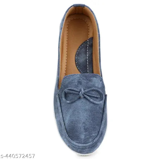 Soft pink PU memory foam loafers for women and girls, lace-up design, comfortable and lightweight