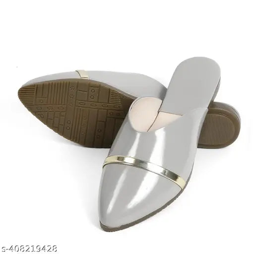 Canvas slip-on belly shoes for women, stylish colorblocked ballerinas with non-fatigue and non-slippery soles. Perfect for casual or ethnic attire