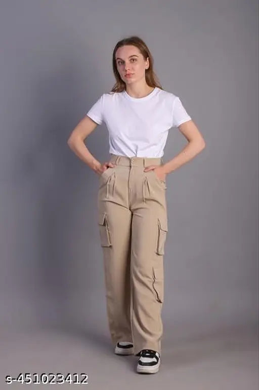 Beige cargo pants with five pockets, high waist, belt loops