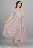Woman's long printed kurti