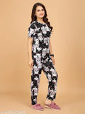 Printed polycotton night suit for women, comfortable pyjamas set with short sleeves and a stylish printed net pattern, available in S, M, L, XL, and XXL sizes