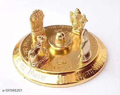 Golden metal Shiv Parivar figurine set with Shiva, Parvati, Nandi, Shivling, 9cm, 4 figures