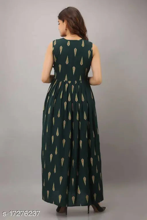 Printed rayon sleeveless JD Women's gown, vibrant pattern on a petite-sized model