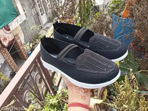 Stylish synthetic boat shoes for women and girls, striped bellies trend with closed back. Comfortable cusion layer, soft feet friendly." (123 characters)