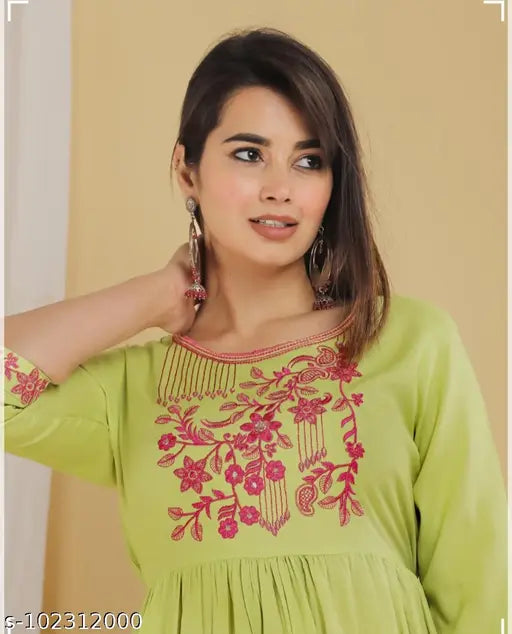 Womens Reyon Embroidered Kurti, Green Embroidery, Pack of 1