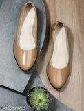 Synthetic beige ballerinas with zip fastening, women's shoe in various sizes (IND-3 to IND-9), made in India