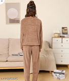 Woolen women's top & pyjama set, solid-colored short-sleeved shirt & pyjamas in wool fabric, India-made ladies nightwear set