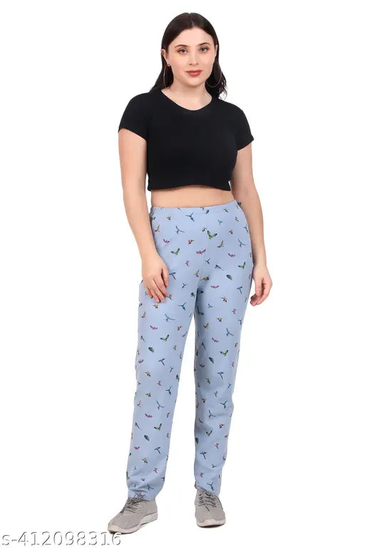 Blue patterned cropped pants, female friendly lounge wear set