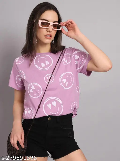 Cotton oversized lavender printed women's t-shirt from India, featuring smiling design on short sleeves