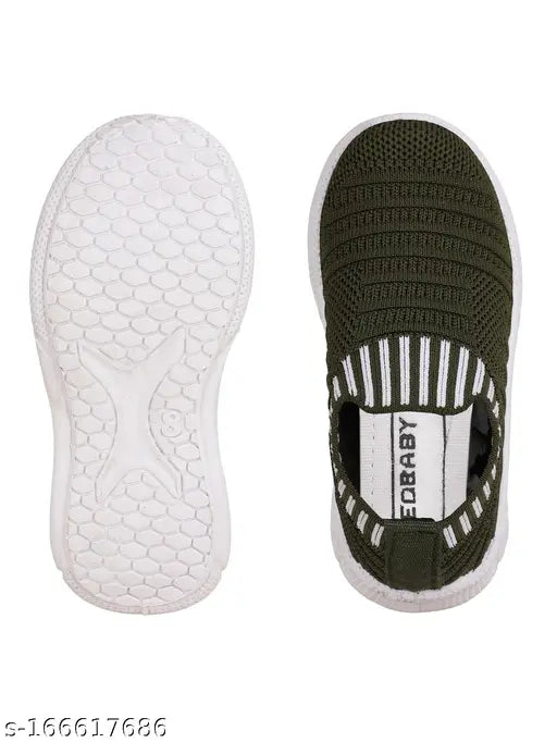 Green and white NEOBABY casual shoes for kids