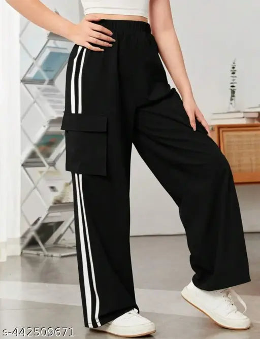 Black 4-pocket wide-leg trousers with white stripes, casual style.