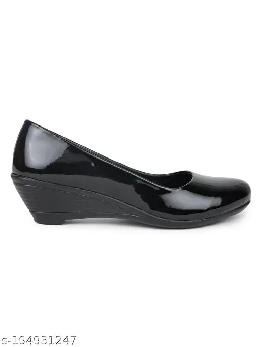 Patent leather, trendy women's casual bellies ballerinas - slip-on, solid design for office wear & partywear (India origin)