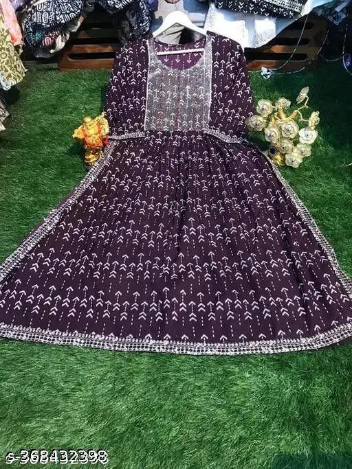 Geometric print rayon kurti, three-quarter sleeve, vibrant Indian fashion