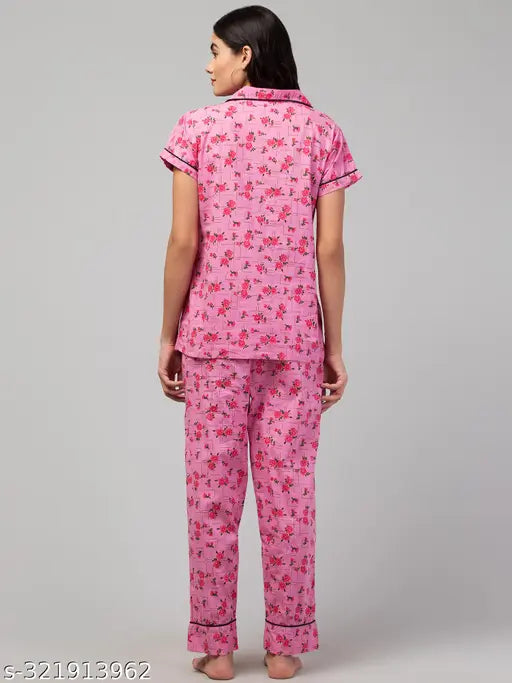Cotton printed nightsuit for women, short-sleeved pyjama top and bottom, size options: S, M, L, XL, XXL. Made in India
