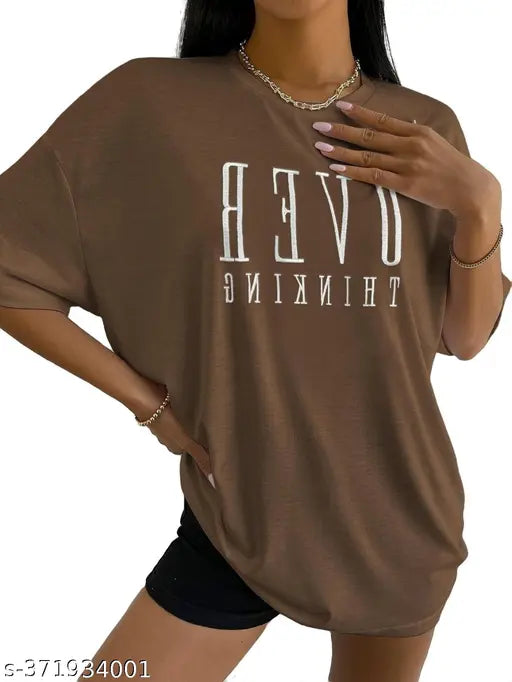 Printed oversized women's t-shirt, stylish design