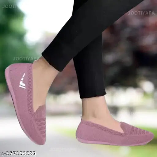 Textured synthetic ballerinas, trendy premium Bellies for women (size IND-7), slip-on footwear