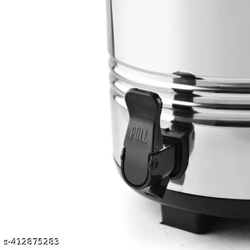 Stainless steel water flask with insulation and handle