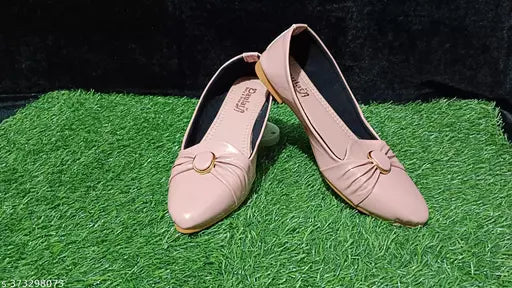 Synthetic bellies, attractive and comfortable for women, Indian origin, suitable for formal or casual events