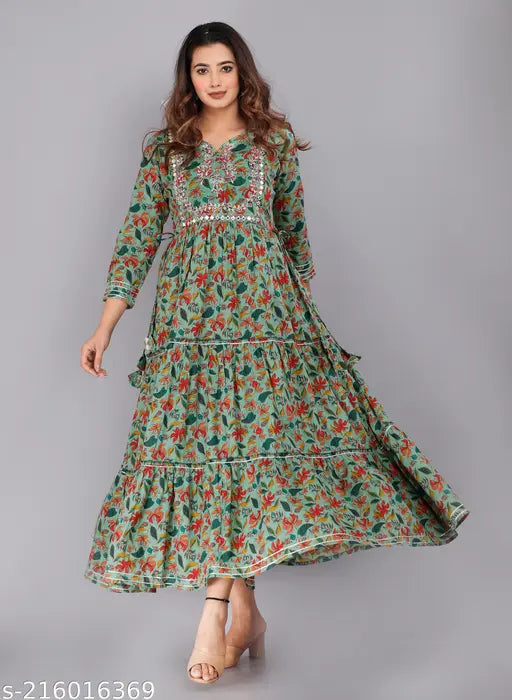 Cotton embroidered Anarkali Kurta, trendy three-quarter sleeves, printed combo, women's fashion from India