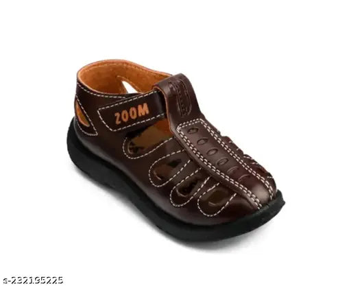 Brown synthetic leather casual sandals for kids (pair of 1), ideal for unisex play. Velcro fastening and back detail. Perfect for outfits from 9-24 months to 7 years