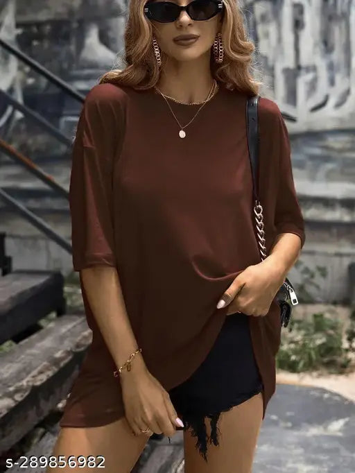 Brown oversized T-shirt with a V-neck and short sleeves, trendy style, down shoulder, women's fashion