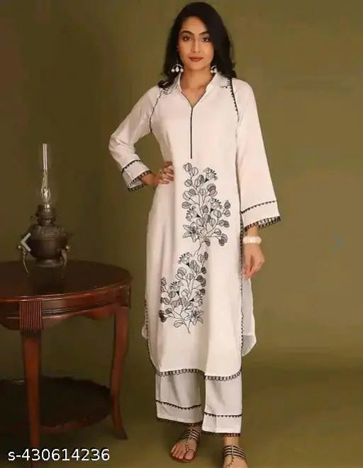 Rayon Aakarsha Pretty Women's Kurta Set with Palazzos, printed net three-quarter sleeve design, Indian ethnic wear for M (size 40in/14.5in/34in/40in/46in/30in/44in/38in) and XL (size 44in/15.5in/38in/44in/46in/34in/44in/38in), made in India