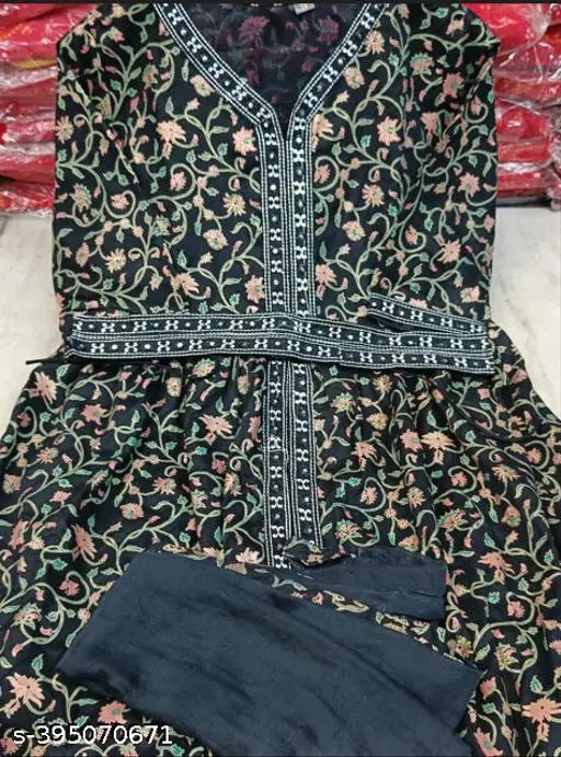 Embroidered rayon kurta with dupatta, three-quarter sleeves, S-XXL sizes. (Indian traditional attire on mannequin)