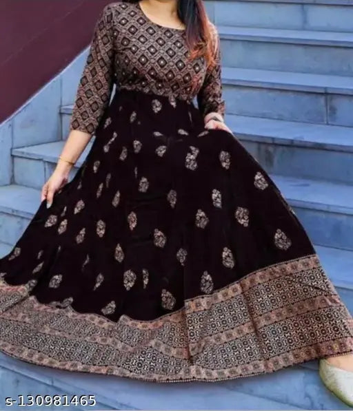 Gold long kurta with printed design