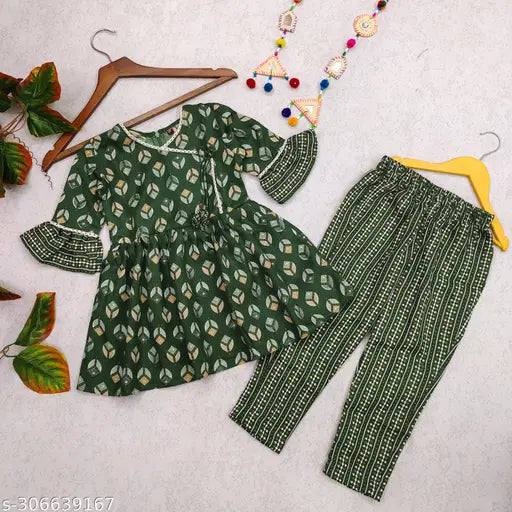Girls cotton festive party wedding flared Kurta and Pyjama Pant Set, A-line top with three-quarter sleeves, ideal for special events on children aged 4-10. Made in India