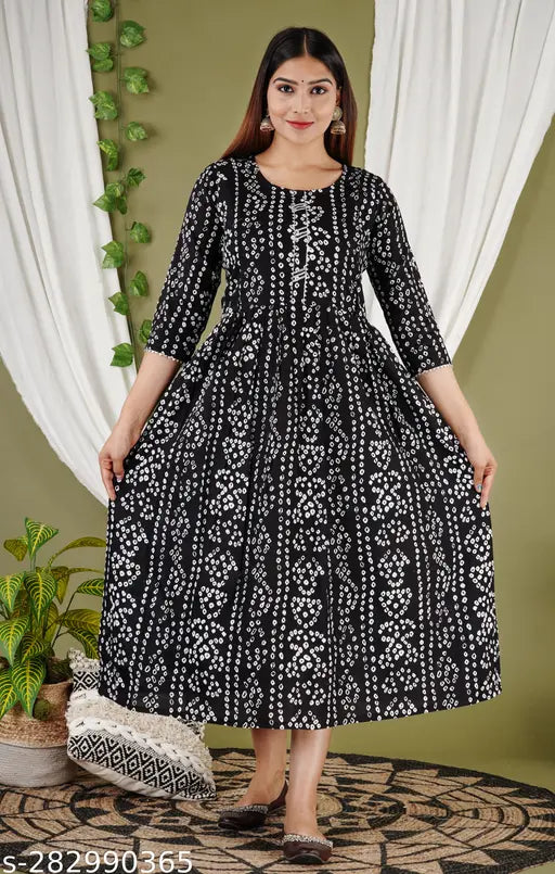 Women's rayon Anarkali maternity feeding kurti with zipper, flared and printed, three-quarter sleeves, breastfeeding-friendly, size M to XXL, Indian origin