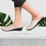 Synthetic leather printed ballerinas in casual style for women, slip-on Mannat Women Casual Bellies, India origin