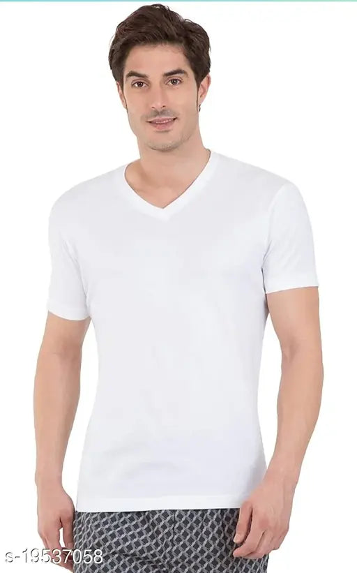 Cotton short-sleeve solid men's t-shirt, latest design from India