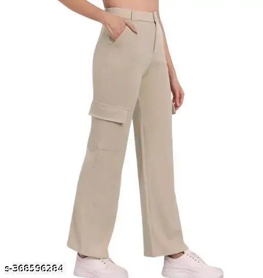 Cream pants with four pockets, mid-calf length