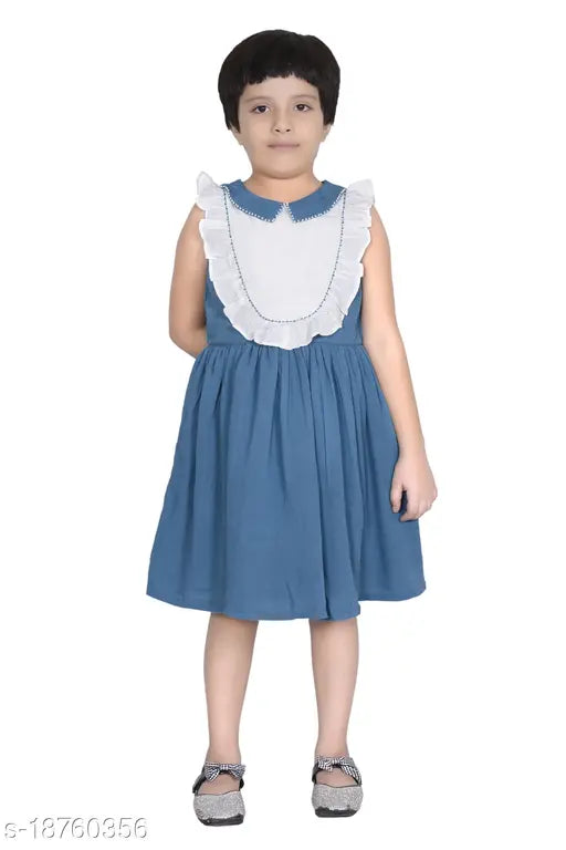 Blue cotton crepe dress with lace collar and ruffled sleeves