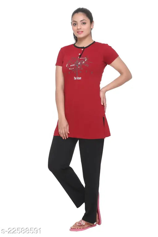 Plush women's cotton night suit set, printed summer wear with short sleeves and pyjama bottoms, country of origin: India