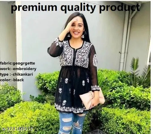 Georgette short kurti with printed combo, three-quarter sleeves, S-XXXL sizes, Indian origin