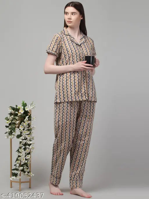 Cotton printed nightsuit for women, comfortable nightdress set, summer nightwear with three-quarter sleeves