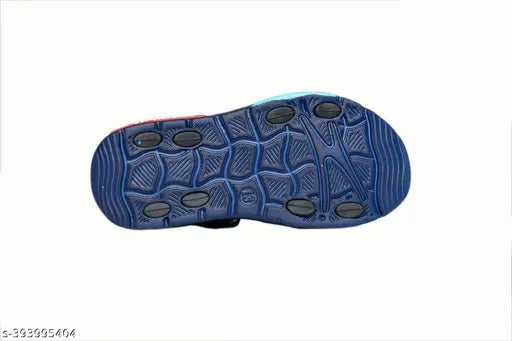 Synthetic kids' daily wear sandals with lightweight printed net design, ideal for boys aged 2.5-4.5 years. Velcro fastening for easy fit and comfort. Made in India