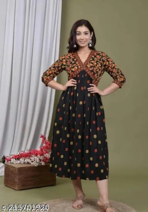 Rayon three-quarter sleeve middy kurti with printed combo, vibrant Indian fashion on hangar [M: 38in bust, 44in length; L: 40in bust, 44in length; XXL: 44in bust, 44in length]