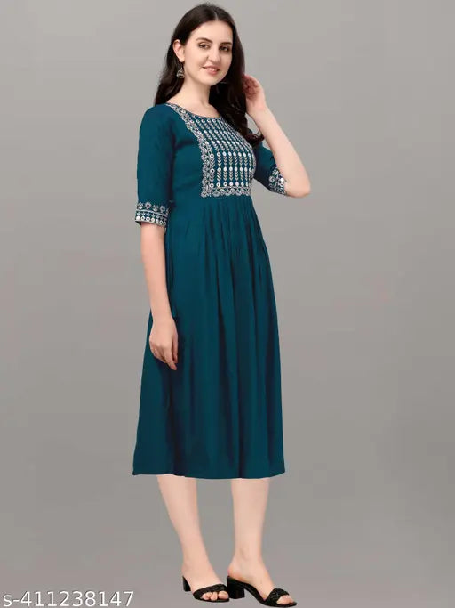 Rayon Zallar embroidered kurti, solid combo, three-quarter sleeves, India-made women's clothing