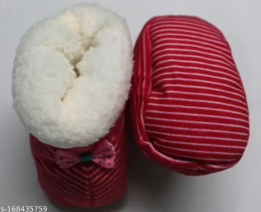 Cozy soft fleece and fur newborn winter shoes, pack of 1 (size 0-18 months), attractive design for all seasons