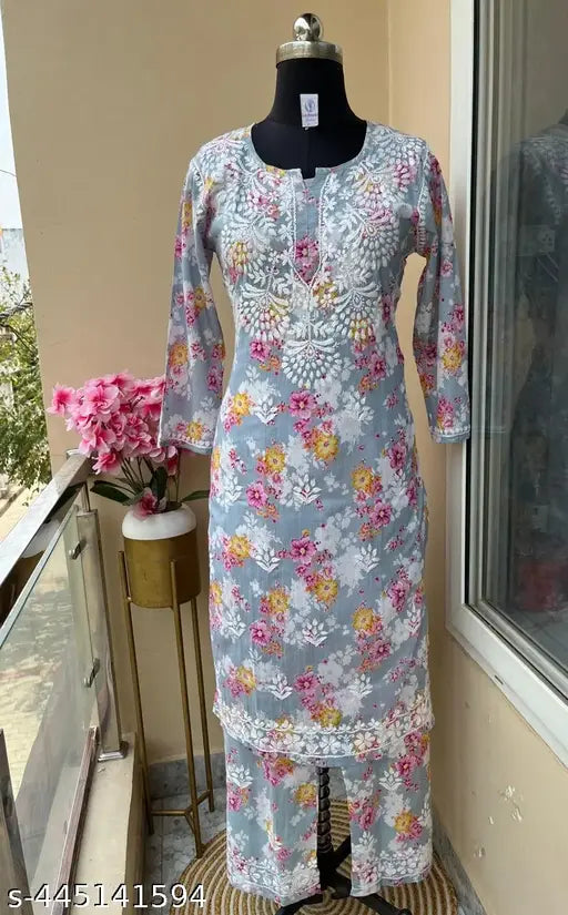 Hiratex women's cotton printed kurti with palazzo, vibrant pattern, three-quarter sleeves, Indian traditional wear for parties or casual days