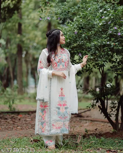 White Georgette & Rayon Plazzo Dupatta Set with Embroidered Three-Quarter Sleeve Top, India. Heavy Faux Georgette with Riyal Mirror Work and Fancy Full Sleeve. Party wear kurta and dupatta set for women, new designer suit available in sizes S-XXL