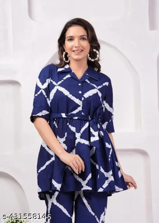 Blue rayon pyjamas set, printed net top and bottom with short sleeves, new disine looking nice, country of origin India (M-XXXL)