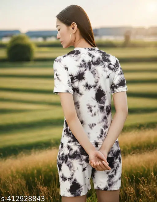 Tie-dye women's jogger set with baggy shorty and t-shirt, printed casual wear in versatile premium knitted Jeggings. Polyester/cotton blend with stretchable fit