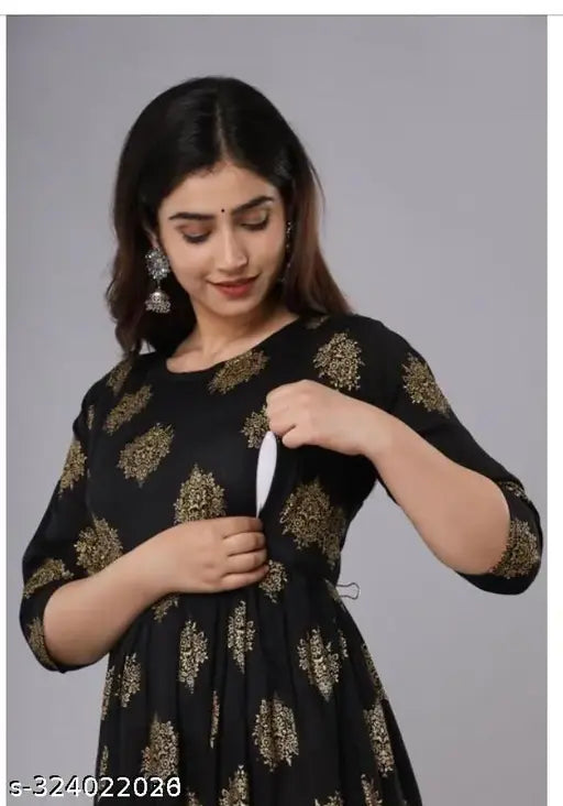 Rayon maternity kurti set with printed combo, three-quarter sleeves, suitable for parties and feeding. Sizes range from S to XXXL. Made in India