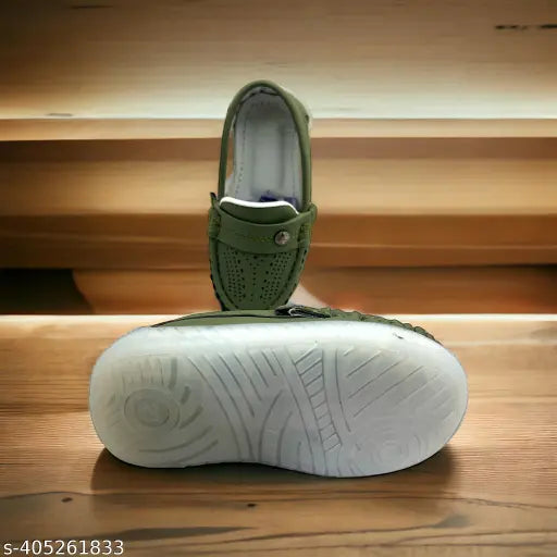 Full LED light baby loafer, navy blue fabric with white sole, zip closure