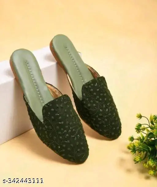 Canvas slip-on Keriya shoes, Indian footwear with TPR sole on display